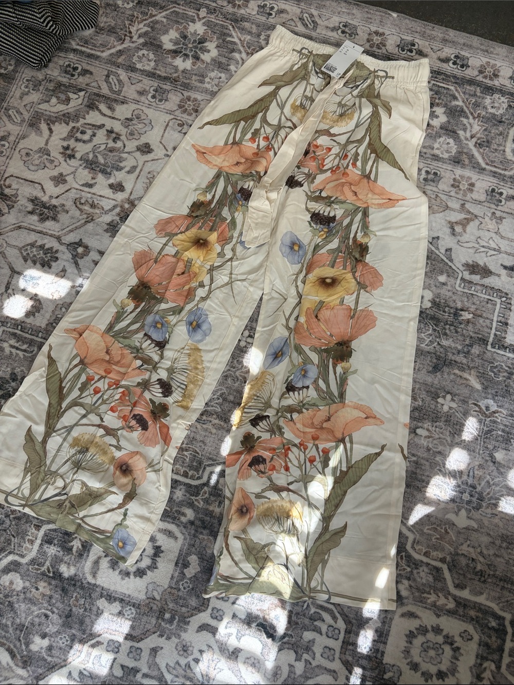 H&M Cream Wide-Leg Floral Print Pants